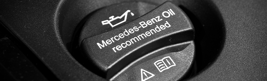 oil cap on mercedes benz motor for oil change service in cleveland heights, oh | Height Swedish Solutions
